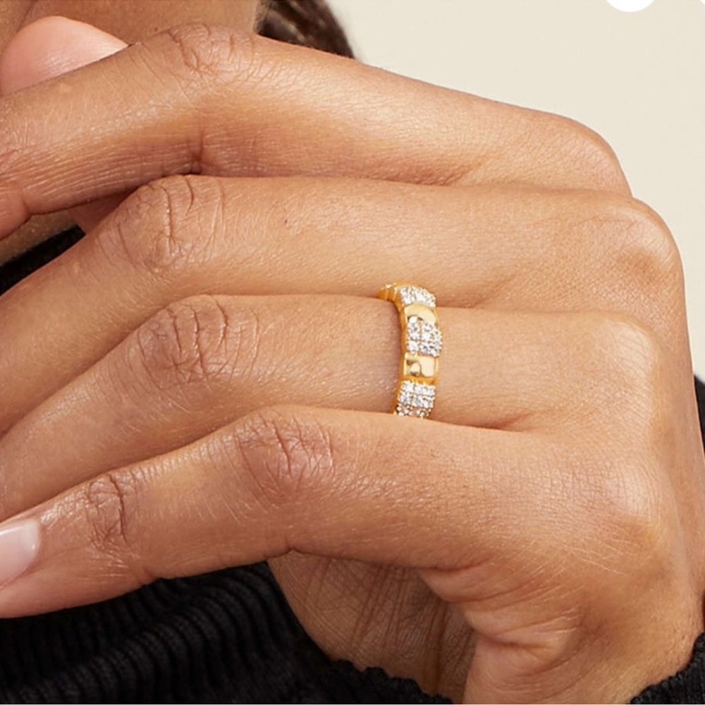 Mejuri Soft Charlotte Pave Diamond Ring Size 8.
